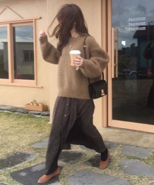 Mela(メラ)の「fluffy knit po(ニット/セーター・レディース・ブラウン/ベビーピンク/マスタード/ブルー・M/S/L)」の13枚目の写真