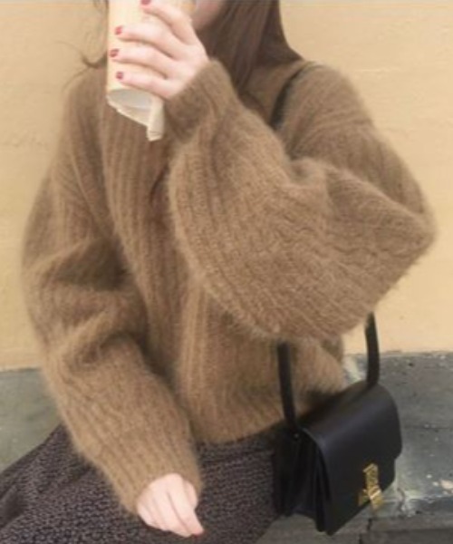 Mela(メラ)の「fluffy knit po(ニット/セーター・レディース・ブラウン/ベビーピンク/マスタード/ブルー・M/S/L)」の14枚目の写真