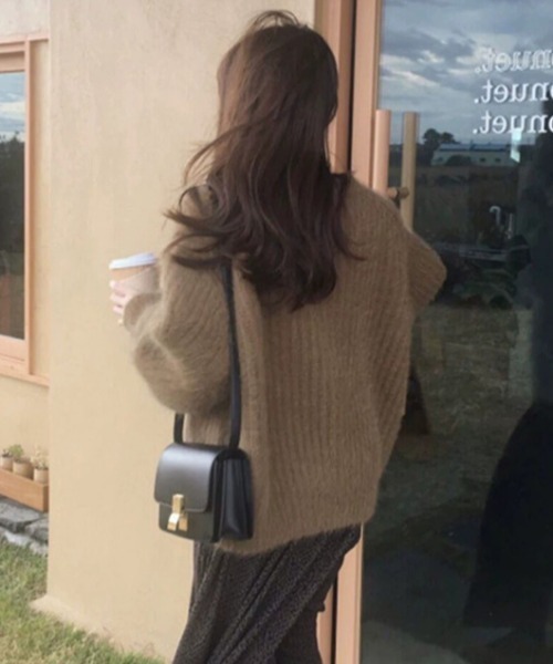 Mela(メラ)の「fluffy knit po(ニット/セーター・レディース・ブラウン/ベビーピンク/マスタード/ブルー・M/S/L)」の18枚目の写真