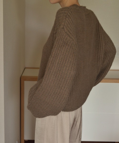 Mela(メラ)の「fluffy knit po(ニット/セーター・レディース・ブラウン/ベビーピンク/マスタード/ブルー・M/S/L)」の7枚目の写真