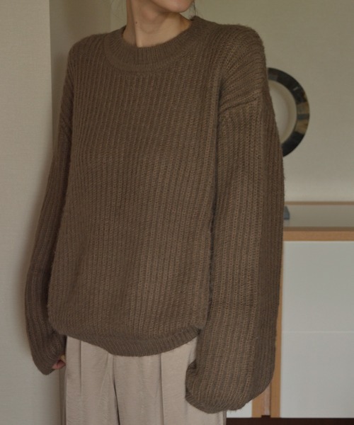 Mela(メラ)の「fluffy knit po(ニット/セーター・レディース・ブラウン/ベビーピンク/マスタード/ブルー・M/S/L)」の6枚目の写真