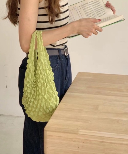 Mignonjour(ミニョンジュール)の「Mignonjour/折りたたまないくしゅくしゅエコバッグ M2113(エコバッグ/サブバッグ・レディース・ベージュ/パープル/ピンク/ライトグリーン/サーモンピンク/ブラック/ブルー/グレー/ブラウン・FREE)」の5枚目の写真