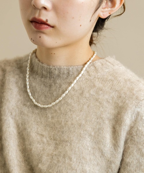 SMELLY(スメリー)の「オーバルパールネックレス(ネックレス・レディース・アイボリー・-)」の3枚目の写真