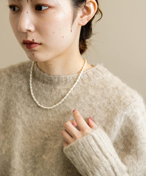 SMELLY(スメリー)の「オーバルパールネックレス(ネックレス・レディース・アイボリー・-)」の4枚目の写真