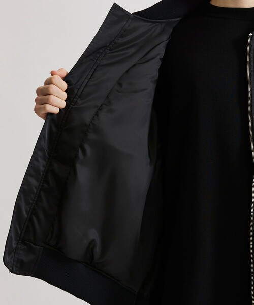 UNITED TOKYO（ユナイテッドトウキョウ）の「2wayウェーブブロッキングオーバーMAー1（MA-1・メンズ・ブラック/グレー・1/2）」の15枚目の写真