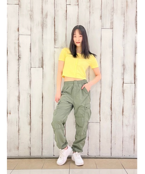GAP(ギャップ)の「リブクロップ Tシャツ(カーディガン)(カーディガン/ボレロ・レディース・ホワイト/ブラック/オレンジ系その他/グリーン/ブルー/イエロー/コーラル・XXS/M/XS/XL/L/S)」の22枚目の写真