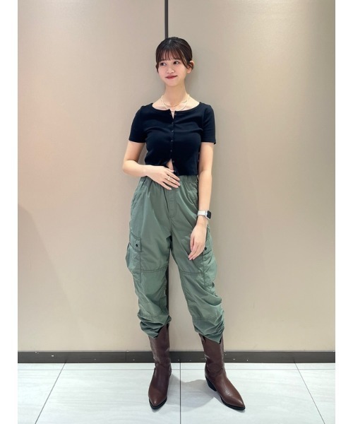 GAP(ギャップ)の「リブクロップ Tシャツ(カーディガン)(カーディガン/ボレロ・レディース・ホワイト/ブラック/オレンジ系その他/グリーン/ブルー/イエロー/コーラル・XXS/M/XS/XL/L/S)」の16枚目の写真
