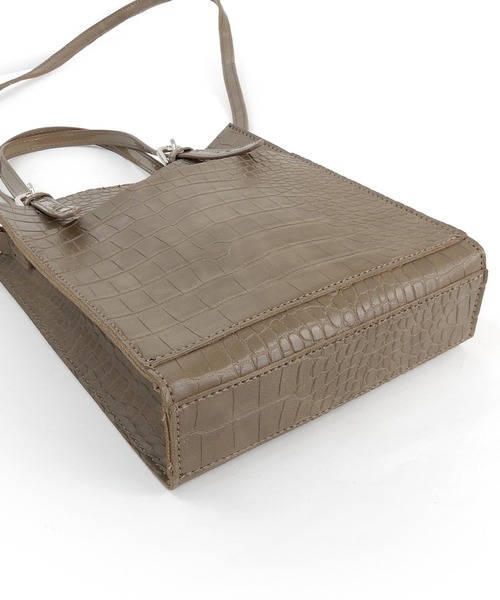 minia（ミニア）の「ベルテッドハンドルミニバッグ（トートバッグ・レディース・イエロー/ピンク/アイボリー/モカ・FREE）」の9枚目の写真