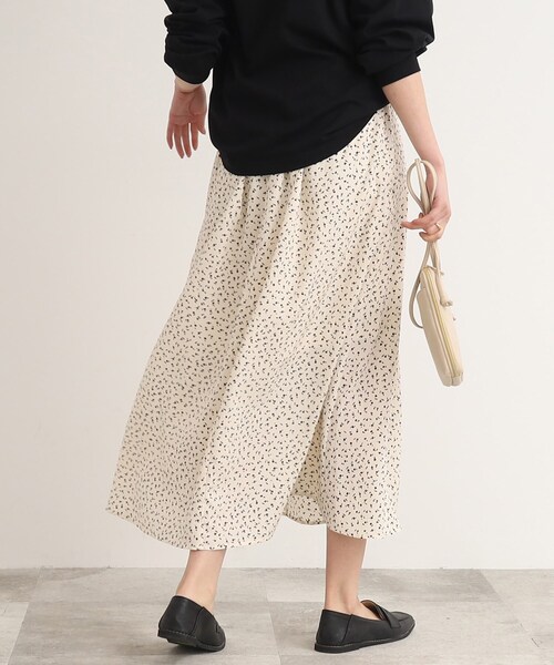 Cutie Blonde（キューティーブロンド）の「◆花柄フレアスカート（スカート・レディース・ベージュ系その他2/ブラック系/ホワイト系その他6/アイボリー系・00）」の11枚目の写真