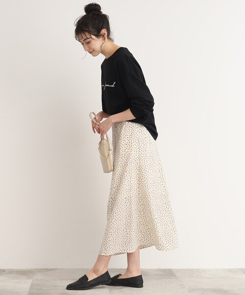 Cutie Blonde（キューティーブロンド）の「◆花柄フレアスカート（スカート・レディース・ベージュ系その他2/ブラック系/ホワイト系その他6/アイボリー系・00）」の7枚目の写真