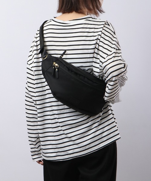 Legato Largo(レガートラルゴ)の「LegatoLargo ブラッシュアップナイロン クロスボディバッグ(ボディバッグ/ウエストポーチ・レディース・グレイッシュベージュ/ブラック/ブラウン・FREE)」の15枚目の写真