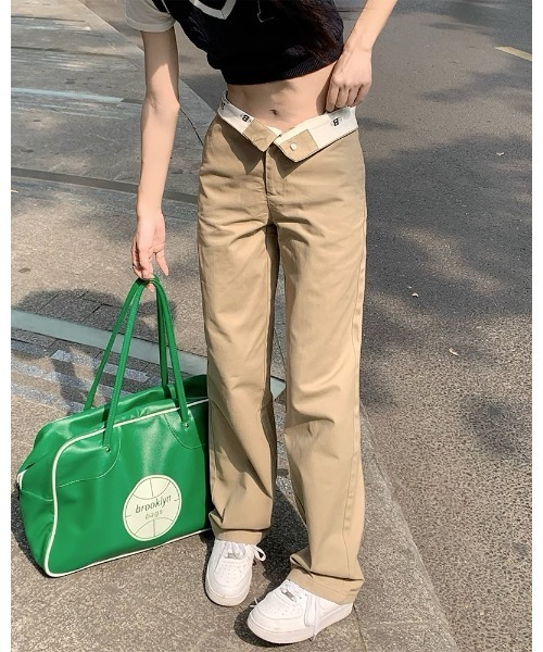 Ada.（エイダ）の「ウエストベルト 折り返し デザインパンツ（その他パンツ・レディース・ベージュ/ダークネイビー・L/M）」の3枚目の写真