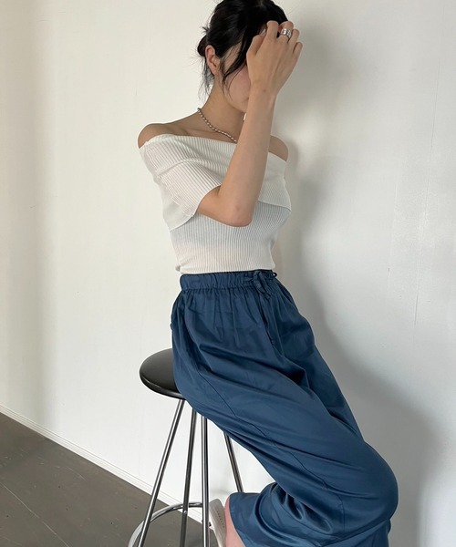 Jewelobe（ジュエローブ）の「グロシービビッドリラックスパンツ（その他パンツ・レディース・ブラック/ブルー/グリーン/パープル/マスタード・FREE）」の16枚目の写真