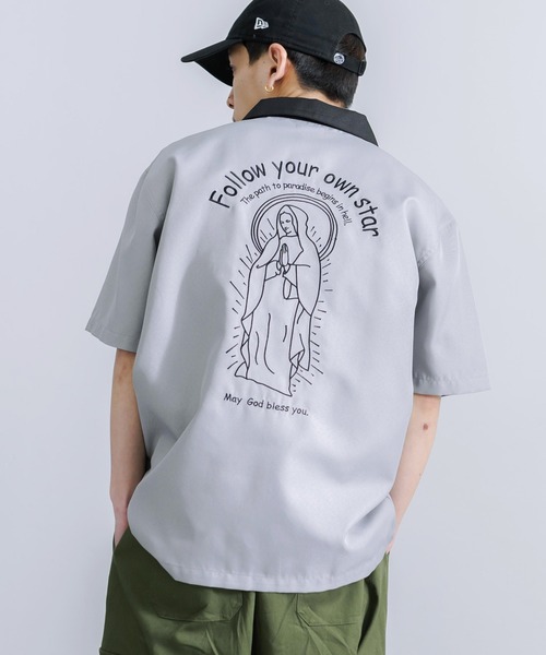Rocky Monroe(ロッキーモンロー)の「オーバーサイズ マリアルード レギュラーカラー半袖シャツ(シャツ/ブラウス・メンズ・ブラック/ダークグリーン/グレー・M/L/XL)」の2枚目の写真