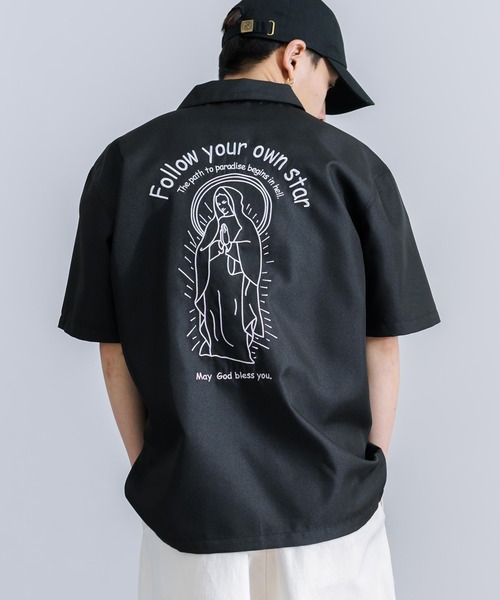 Rocky Monroe(ロッキーモンロー)の「オーバーサイズ マリアルード レギュラーカラー半袖シャツ(シャツ/ブラウス・メンズ・ブラック/ダークグリーン/グレー・M/L/XL)」の1枚目の写真