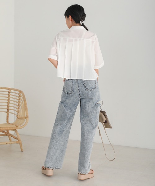 Bab(バブ)の「プリーツシャツブラウス(シャツ/ブラウス・レディース・サックスブルー/オフホワイト/グレイッシュベージュ・M)」の9枚目の写真