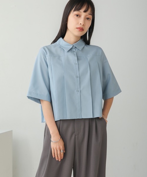 Bab(バブ)の「プリーツシャツブラウス(シャツ/ブラウス・レディース・サックスブルー/オフホワイト/グレイッシュベージュ・M)」の11枚目の写真