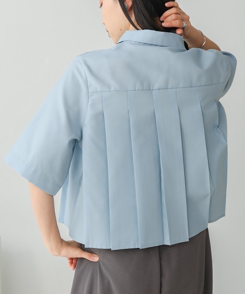 Bab(バブ)の「プリーツシャツブラウス(シャツ/ブラウス・レディース・サックスブルー/オフホワイト/グレイッシュベージュ・M)」の14枚目の写真