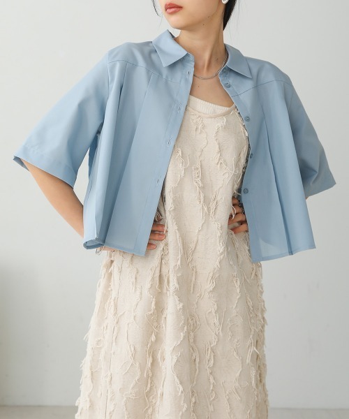 Bab(バブ)の「プリーツシャツブラウス(シャツ/ブラウス・レディース・サックスブルー/オフホワイト/グレイッシュベージュ・M)」の18枚目の写真