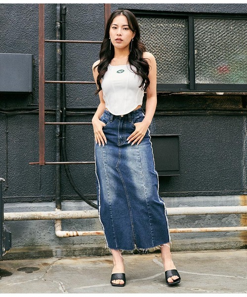 ANAP（アナップ）の「NFL×ANAPコルセットデザインタンクトップ（タンクトップ・レディース・ブラック/オフホワイト/モスグリーン・FREE）」の16枚目の写真