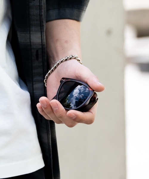 Rocky Monroe（ロッキーモンロー）の「ウェリントン型UVカット折りたたみサングラス（サングラス・メンズ・ピンク/ブラウン/イエロー/ブラック/ライトピンク・FREE）」の11枚目の写真