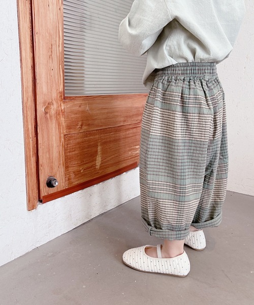 aimoha(アイモハ)の「aimoha-KIDS- 子供服ハイウェストチェック柄テーパードパンツ(チノパンツ・キッズ・レッド/グレー・120/90/100/80/130/110)」の21枚目の写真