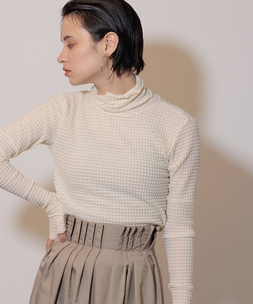 Limue（リミュ）の「メロウシャーリングトップス（Tシャツ/カットソー・レディース・チャコールグレー/アイボリー/ダークブルー・FREE）」の2枚目の写真