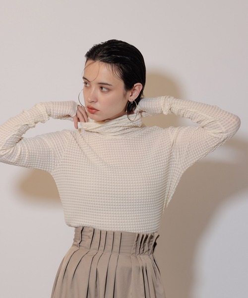 Limue（リミュ）の「メロウシャーリングトップス（Tシャツ/カットソー・レディース・チャコールグレー/アイボリー/ダークブルー・FREE）」の19枚目の写真