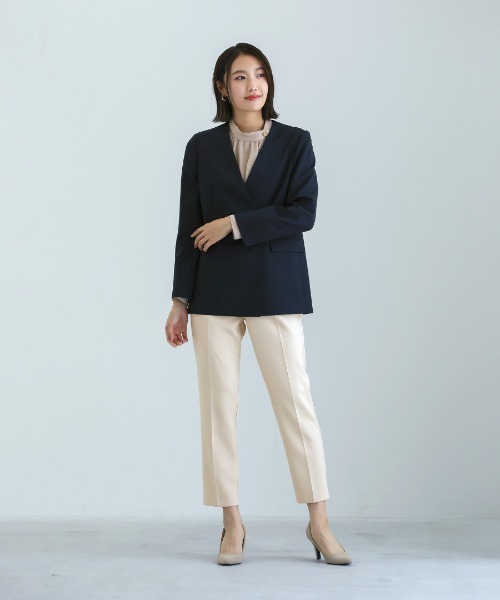 Emilyan（エミリアン）の「更に快適になって登場！無敵のパンツ【洗濯機OK♪UVカット！全方位ストレッチ♪軽い着心地♪】ハイストレッチダンボールニット・タックテーパードパンツ（スーツパンツ・レディース・ネイビー/ブラック/ライトベージュ/グレイッシュベージュ・S/M/L）」の18枚目の写真