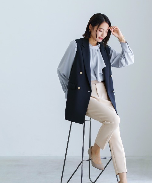 Emilyan（エミリアン）の「更に快適になって登場！無敵のパンツ【洗濯機OK♪UVカット！全方位ストレッチ♪軽い着心地♪】ハイストレッチダンボールニット・タックテーパードパンツ（スーツパンツ・レディース・ネイビー/ブラック/ライトベージュ/グレイッシュベージュ・S/M/L）」の11枚目の写真