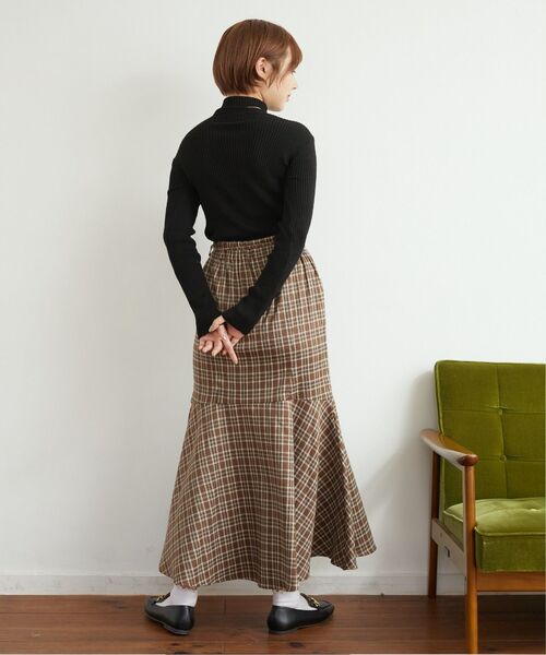 RETRO GIRL（レトロガール）の「リブタートルニット（ニット/セーター・レディース・ブラック/ブルー/オレンジ/ブラウン/ホワイト/グリーン・FREE）」の13枚目の写真