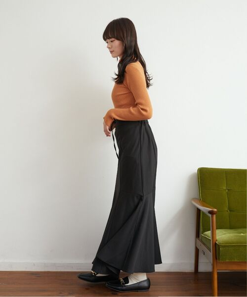 RETRO GIRL（レトロガール）の「リブタートルニット（ニット/セーター・レディース・ブラック/ブルー/オレンジ/ブラウン/ホワイト/グリーン・FREE）」の18枚目の写真