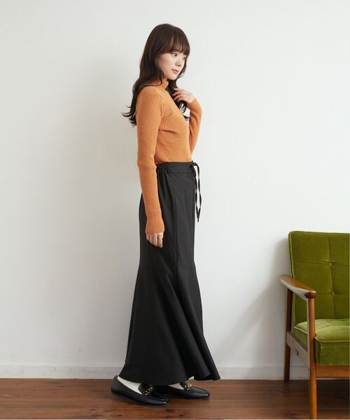 RETRO GIRL（レトロガール）の「リブタートルニット（ニット/セーター・レディース・ブラック/ブルー/オレンジ/ブラウン/ホワイト/グリーン・FREE）」の19枚目の写真