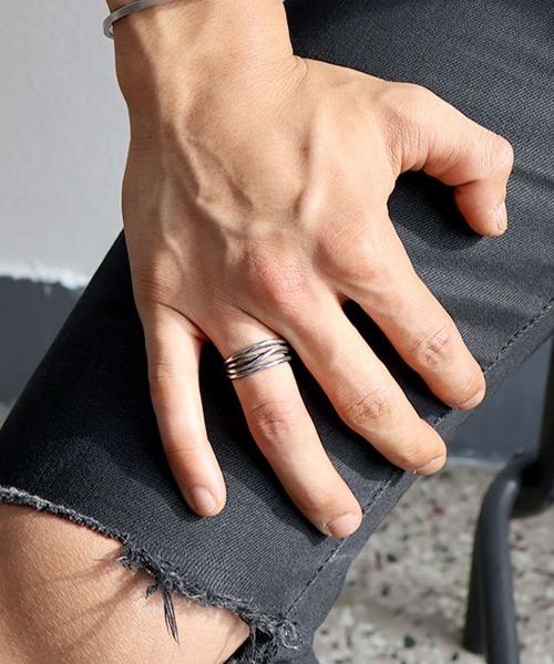 4INT.(フォイント)の「デザインリング / サージカルステンレス316L (金属アレルギー対応)(リング・メンズ・B/A・16号/18号)」の1枚目の写真