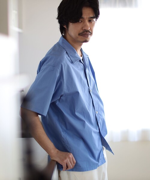 B:MING by BEAMS（ビーミングバイビームス）の「B:MING by BEAMS / SIMPLE YET オリジナルコットン シャツ（シャツ/ブラウス・メンズ・ブルー/オフホワイト・X-LARGE/LARGE/MEDIUM/SMALL）」の2枚目の写真