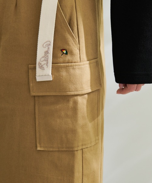 Arnold Palmer(アーノルドパーマー)の「ベルトセット ワークナロースカート(スカート・レディース・ブラック/ベージュ・S/M/L)」の5枚目の写真