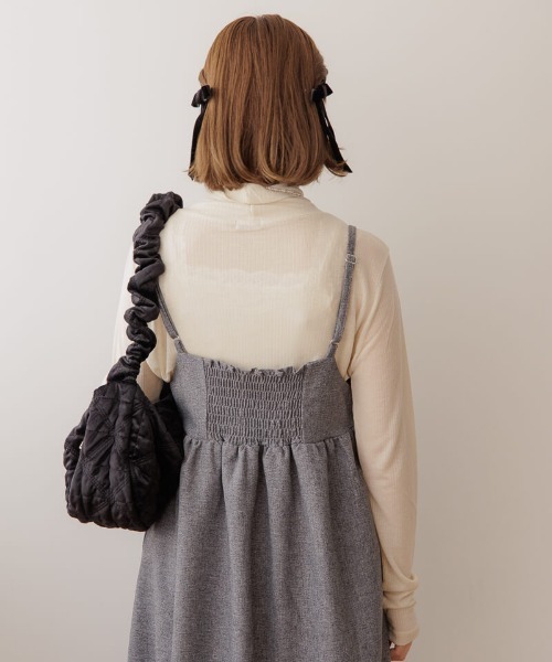 flower（フラワー）の「キルティングベロアバッグ（ショルダーバッグ・レディース・ブラック/ベージュ・FREE）」の10枚目の写真