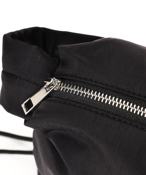 FREE'S MART(フリーズマート)の「サイドドローイングバッグ(ショルダーバッグ・レディース・ブラック/ホワイト・フリ-)」の9枚目の写真