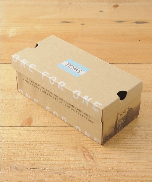 I.D.E.A international（イデアインターナショナル）の「《TOMS （トムス）》 S.CLASSICS_CV（スニーカー・レディース・ブラック/グリーン・24.5cm/22.5cm/23.5cm）」の6枚目の写真