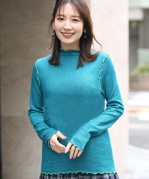 チチカカ（チチカカ）の「リブボトルネックＴシャツ（Tシャツ/カットソー・レディース・ブラック/イエロー/グリーン・FREE）」の3枚目の写真