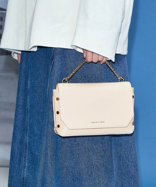 新品 Clea クレア チェーンハンドルバッグ チャールズ＆キース スミクロ CHARLES & KEITH Clea クレア チェーンハンドルバッグ （Noir