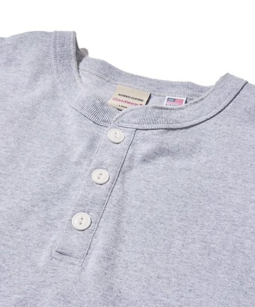 Goodwear(グッドウェア)の「【Goodwear/グッドウェア】7.6オンス USAコットン ヘンリーネックロングスリーブTシャツ(Tシャツ/カットソー・メンズ・ライトカーキ/チャコールグレー/ブラック/グレー/ホワイト/ネイビー・MEDIUM/LARGE/X-LARGE)」の17枚目の写真