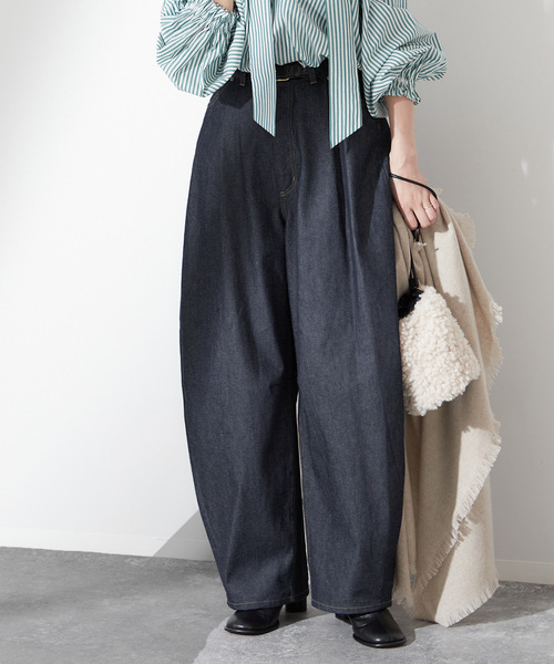 journal standard L'essage（ジャーナルスタンダードレサージュ）の「《追加》デニムカーブパンツ（デニムパンツ・レディース・サックスブルー/ネイビー・36/38）」の6枚目の写真