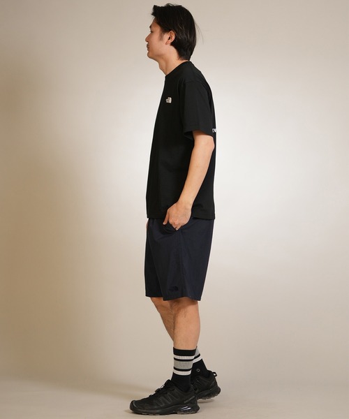 THE NORTH FACE(ザノースフェイス)の「THE NORTH FACE ザ・ノース・フェイス 半袖 Tシャツ ショートスリーブバンダナスクエアロゴティー NT32446(Tシャツ/カットソー・メンズ・ブラック/グレー/グレイッシュブルー/ホワイト/スモークグレー/ブラック×ブラック/ホワイト×ブラック/ネイビー/ダークパープル/グレー×サックスブルー・XL/L/M/S/XXL)」の20枚目の写真