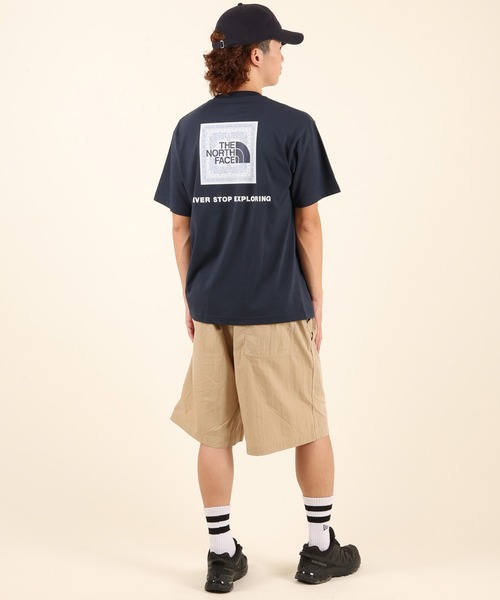 THE NORTH FACE(ザノースフェイス)の「THE NORTH FACE ザ・ノース・フェイス 半袖 Tシャツ ショートスリーブバンダナスクエアロゴティー NT32446(Tシャツ/カットソー・メンズ・ブラック/グレー/グレイッシュブルー/ホワイト/スモークグレー/ブラック×ブラック/ホワイト×ブラック/ネイビー/ダークパープル/グレー×サックスブルー・XL/L/M/S/XXL)」の16枚目の写真