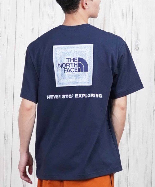 THE NORTH FACE(ザノースフェイス)の「THE NORTH FACE ザ・ノース・フェイス 半袖 Tシャツ ショートスリーブバンダナスクエアロゴティー NT32446(Tシャツ/カットソー・メンズ・ブラック/グレー/グレイッシュブルー/ホワイト/スモークグレー/ブラック×ブラック/ホワイト×ブラック/ネイビー/ダークパープル/グレー×サックスブルー・XL/L/M/S/XXL)」の11枚目の写真