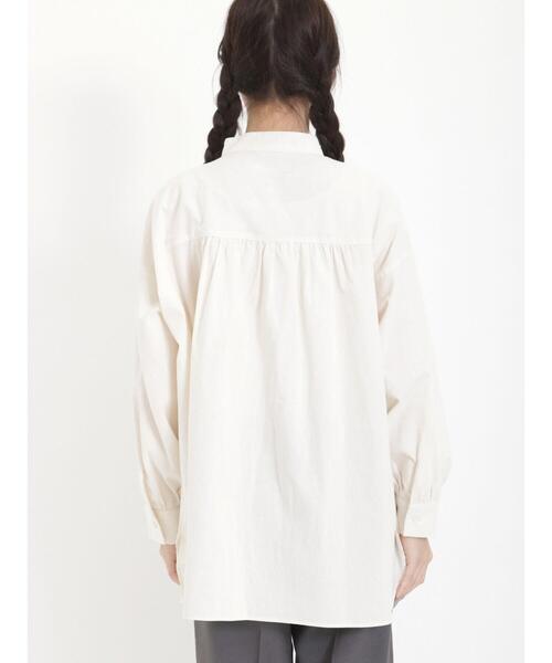 Samansa Mos2(サマンサ モスモス)の「スタンドネックギャザーチュニック(チュニック・レディース・オフホワイト/ブルー/グリーン/ネイビー・F)」の16枚目の写真