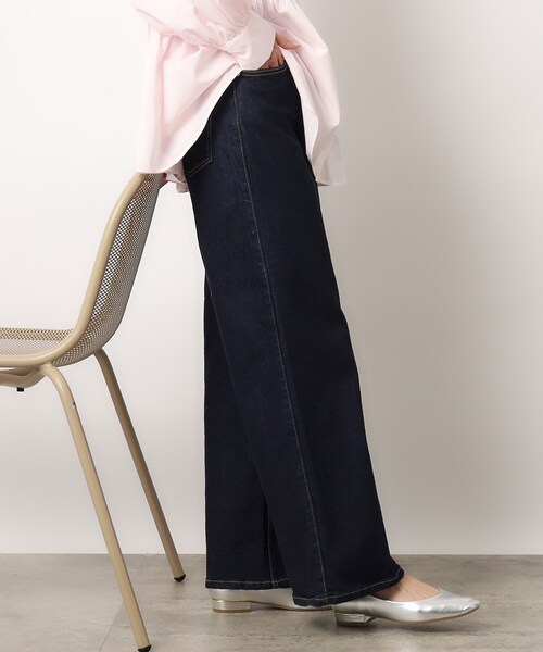 OPAQUE.CLIP(オペークドットクリップ)の「◆ストレッチバギーデニム/オーガニックコットン混【洗濯機洗い可】(デニムパンツ・レディース・ライトブルー/ホワイト/ネイビー・34/36/38/40/42)」の3枚目の写真