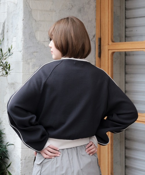 SPINNS（スピンズ）の「Wジップワンポイント刺繍 ワッフル素材ラインジャージ（ジャージ・レディース・チャコール/オートミール/アイボリー・ONESIZE）」の7枚目の写真