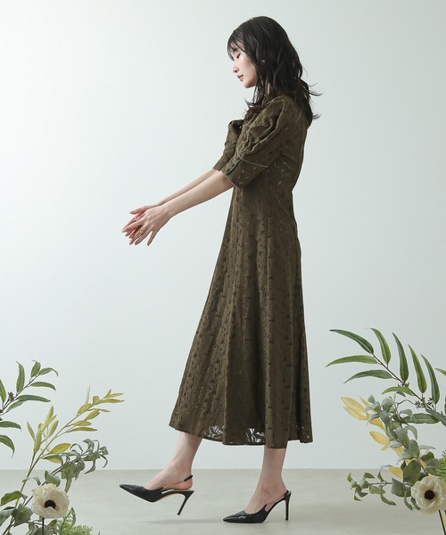 Kana（カナ）の「リーフ柄 総レース 背中あき Aライン デザイン